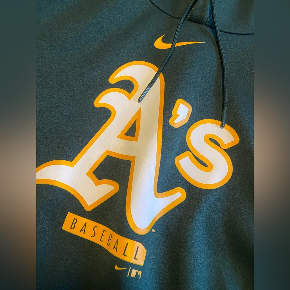 Oakland A's Nike Dri Fit Therma Hoodie. Men’s XXL - Picture 2 of 4